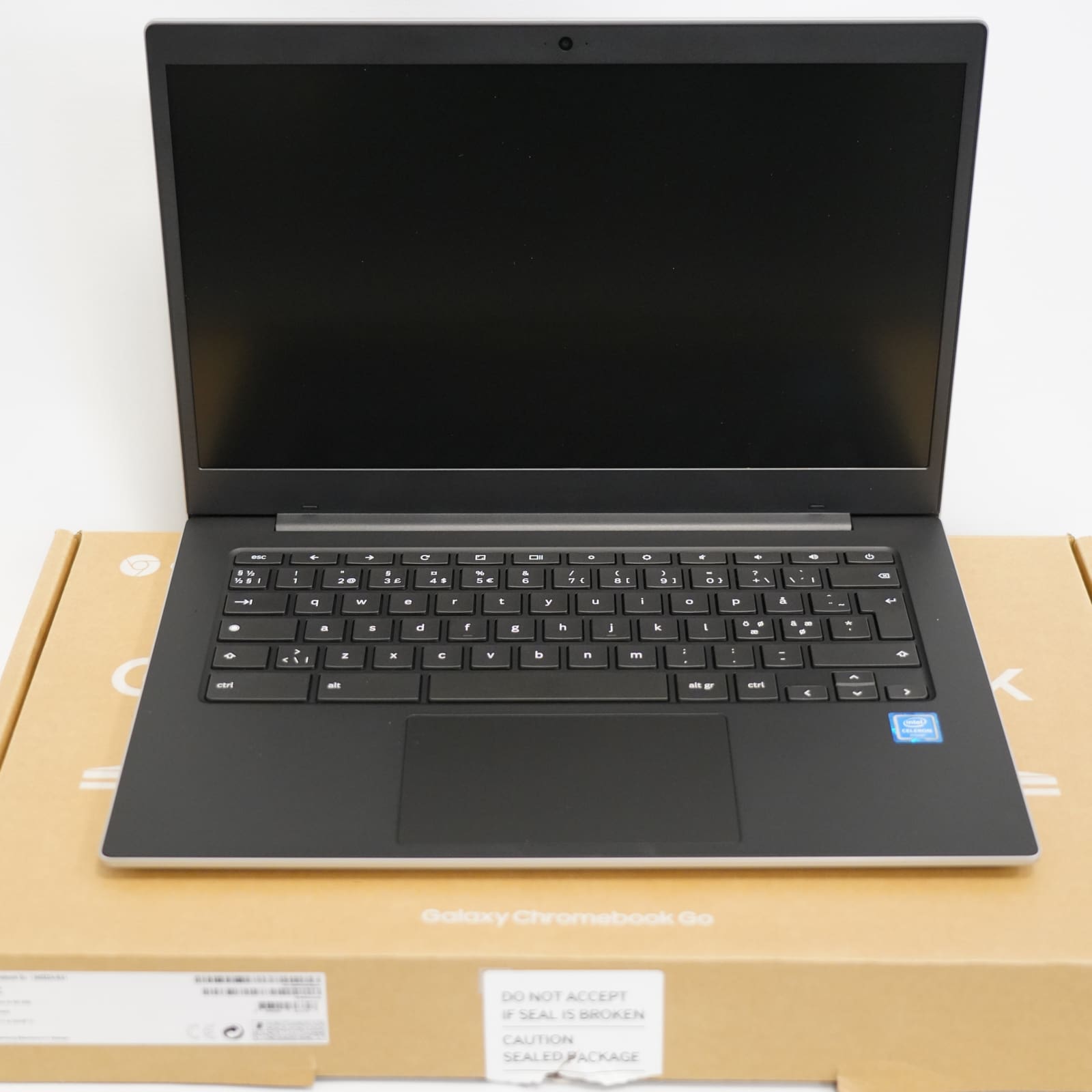 Datorer Samsung Galaxy Chromebook Go 14, 32 GB SSD & 4 GB Ram HD Skärm Modell XE340XDA-KA-1SE