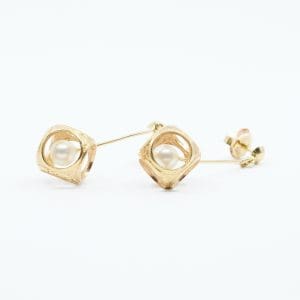 Örhängen Guld 18K 4,2g Höjd 33mm Diameter 12mm med pärla