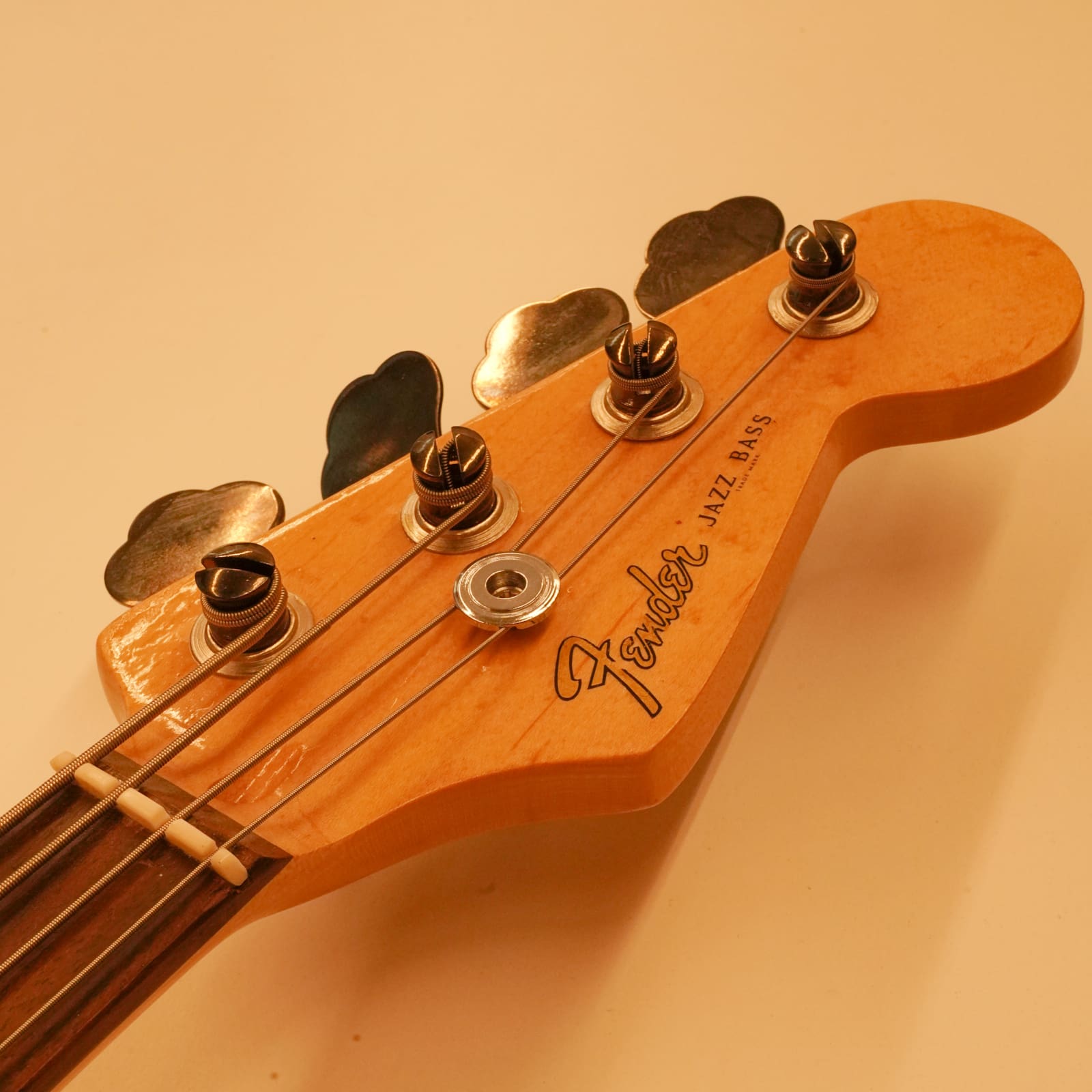Fender Jazz Bass med mjukt fodral - Bild 3