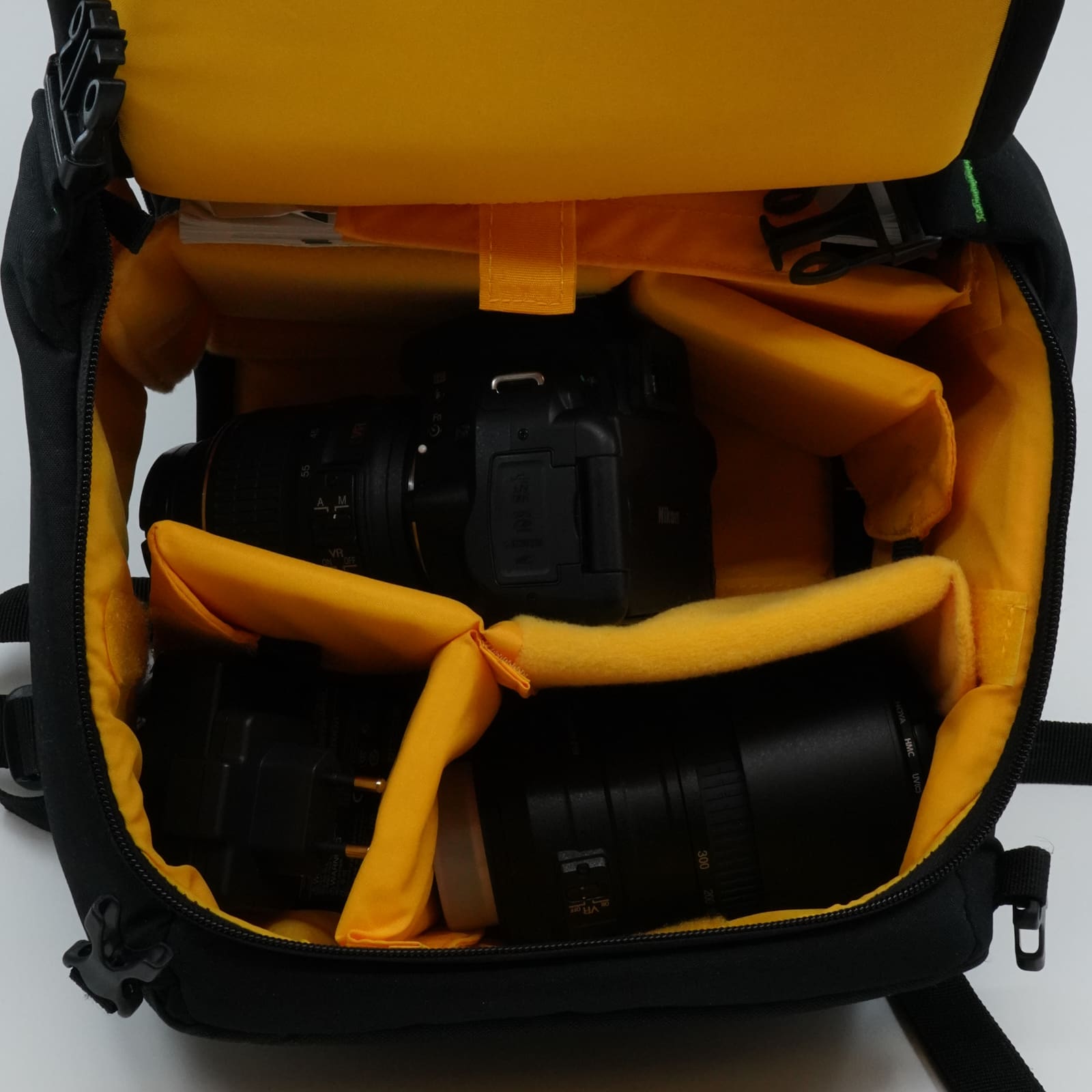 Kamera Nikon D5100 S/N: 6339358 2 Objektiv 18-50mm, 55-300mm och tillbehör - Bild 5