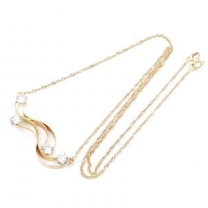 Collier Guld 18K 2,9g Längd 45,5cm med stenar