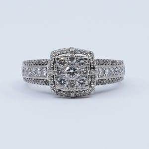 Ring Vitguld 18K brv 6g Ø17½ med diamanter graverad