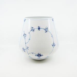 Vas, Royal Copenhagen, Musselmalet / Blue Fluted Plain, porslin, nr. 682, Höjd 20,5cm, Bredd 21cm