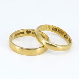Investeringsguld 23K 6,8g graverat skevt