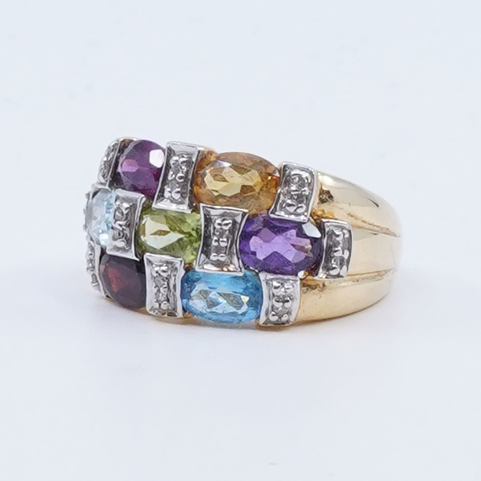 Ring Guld Tv f rgad 18K 5 3g 16 Med Diamanter 20xca0 005ct Och F rgade ring-guld-tv-f-rgad-18k-5-3g-16-med-diamanter-20xca0-005ct-och-f-rgade