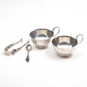 Punschkoppar 2st,  Sockertång 1st,  Souvenirsked 1st, S830 90,5g