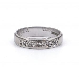 Ring Vitguld 18K 3,3g Ø16,5 Med diamanter 5xca0,01ct