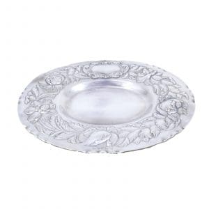 Silverfat med blomdekor 31x27cm 358,8g från GAB Stockholm år 1951