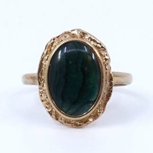 Ring med sten 18K Bruttovikt: 3,0g Ø18,25