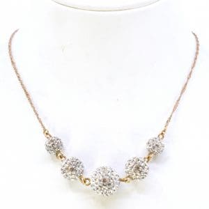 Collier Guld 18K 4,3g Längd 41,7-44,7cm med kulor av strass