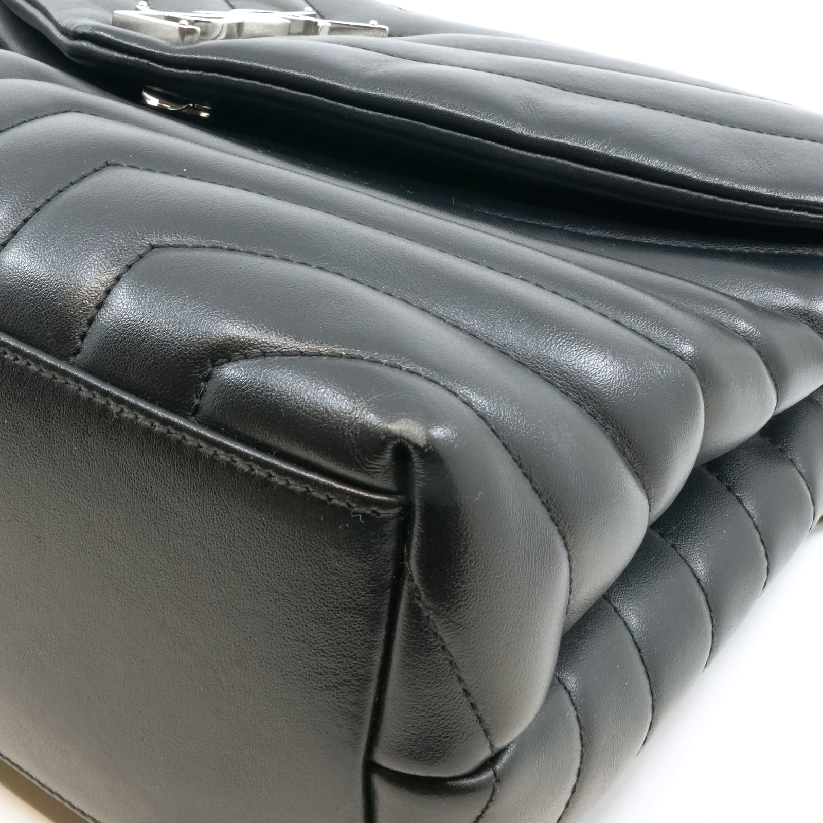 Handväska Yves Saint Laurent Loulou Medium - Bild 7