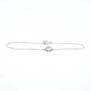 Armband Silver S925 1,0g Längd 18,5cm Bredd 1mm med integrerat hänge med vit sten