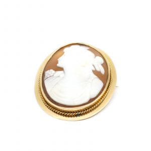 Brosch Guld 18K Bruttovikt 18,7g Bredd 45mm Höjd 60mm Med came