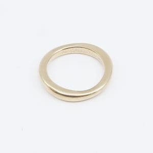 Ring Ole Lynggaard "Love" design Charlotte Lynggaard Guld 14K 5,7g Ø17