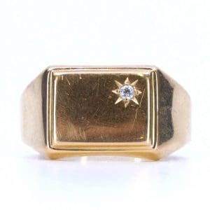 Klackring Guld 18K 3,7g Ø20½ med vit stem, skev