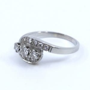 Ring vitguld 18K 4,9g Ø18,5 med diamanter 1xca0,16ct, 2xca0,09ct & 10xca0,02ct