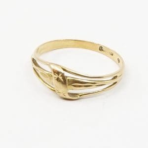 Ring Guld 18K 1,3g Ø16, skev