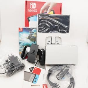 Spelkonsoll Nintendo Switch Oled modell: HEG-001 snr. XTJ2039384547 med laddstation samt kablage