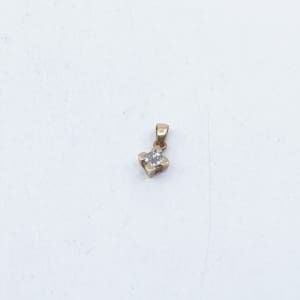 Hänge/berlock Guld 18K 0,9g Bredd 7mm Höjd 15mm med små princesslipade diamanter