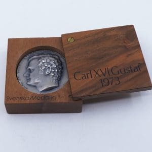 Mynt Carl XVI Gustav 1973 Silver S999 76,7g, med träbox
