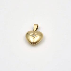 Hänge Hjärta 18K 0,50g Bredd 10mm Höjd 15mm med diamant 1xca0,01ct