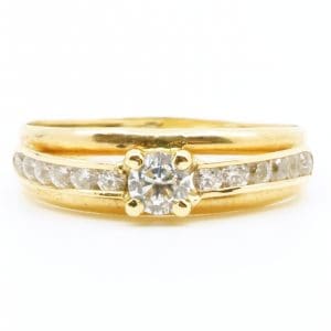 Ring Guld 18K 1,3g Ø18 med stenar