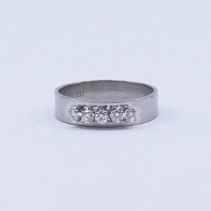 Ring Vitguld 18K 3,9g Ø18 med diamanter 5x0,05ct