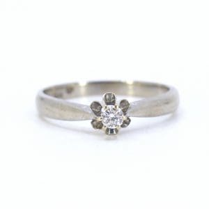 Solitärring Vitguld 18K 2,8g Ø17 med diamant 1x ca 0,10ct