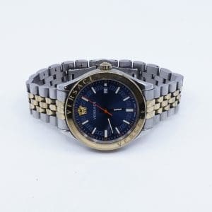 Armbandsur Versace Stål, quartz, datum, behov av nytt batteri, något sliten