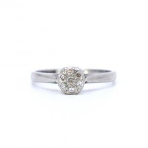 Ring Vitguld 18K 3,3g Ø16,75 med diamanter 1x ca 0,025ct 6x ca 0,019ct