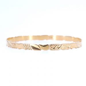 Armring Guld 18K 15,3g Diameter 6,5cm mönstrad