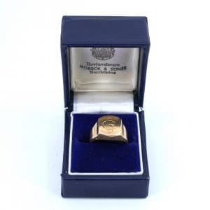 Klackring Guld 18K 5,3g Ø19,75 graverad, i ask