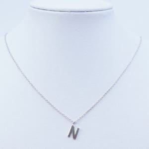 Halskedja ärtlänk Silver S925 1,6g Längd 42-46cm Bredd 1mm med hänge "N"