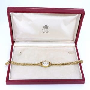 Armbandsur Certina Guld 18k i boett och länk Längd 19,5cm Boett 18mm 24,4g