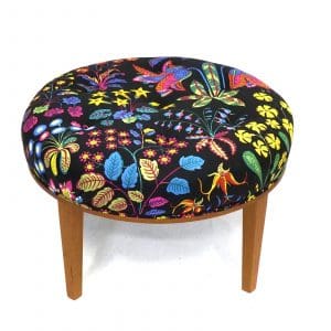 Pall modell 647, Firma Svenskt Tenn av Josef Frank "Under Ekvatorn" med underrede i körsbär