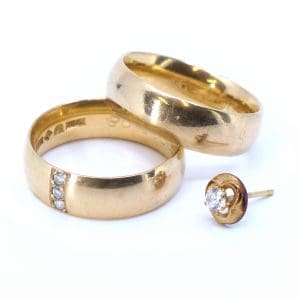 Investeringsguld 18K 13,7g graverat och udda