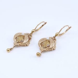 Örhängen Guld 18K 3,8g Höjd 38mm med odlad pärla