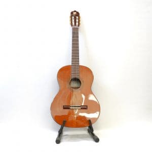 Akustisk gitarr Alhambra modell 4 P 6-strängad med mjukt fodral