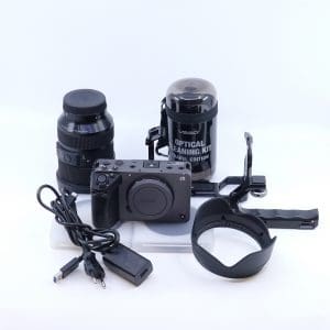 Digitalkamera Sony Cinema Line FX30 med objektiv Sigma24-70mm 1:2.8 DG DN Ø82 med tillbehör