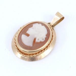 Hänge Guld 18K 1g Bredd 13mm Höjd 20mm med Camé