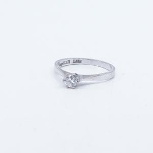 Ring Vitguld 18K 2,6g Ø17,5 med diamant 0,25ct enligt gravyr