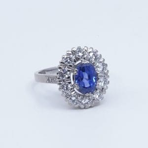 Ring vitguld 18K 6,8g Ø17,75 med sten och diamanter 10xca0,08ct, 4xca0,01ct