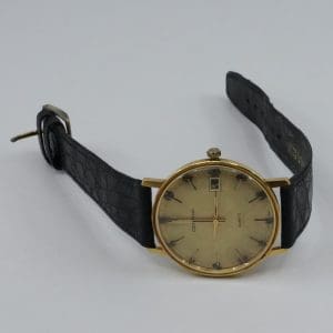 Armbandsur Certina Guld 18K Boett 33mm Quartz Datum Längd 17-25cm går ej/graverad med läderarmband