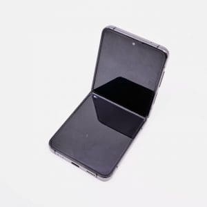 Mobiltelefon Samsung Galaxy Z Flip 4, Modellnr: SM-F721B, Serienummer: R5CTA1FFKGY, 128GB, RAM 8GB