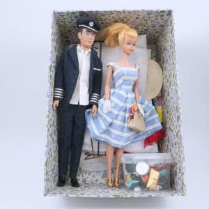 Dockor 2st Mattel, Barbie och Ken, 1960-tal, med originalkläder samt extra kläder och accessoarer