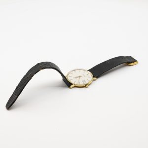 Armbandsur Certina Guld 18K Längd 22cm Boett 34mm, datum, plexiglas, quartz, går ej, graverad