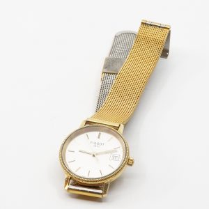 Armbandsur Tissot 1853 Guld 18K Boett 24mm, quartz, datum, går ej, safirglas