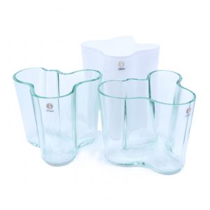Vaser 3st Iittala ''Savoy'' Alvar Aalto (f.1898-1976) Etikettmärkta