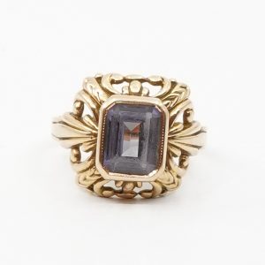 Ring Guld 14K brv 4,7g Ø16,5 med lila sten