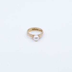 Ring Guld 18K 5,8g Ø16,75 med odlad pärla